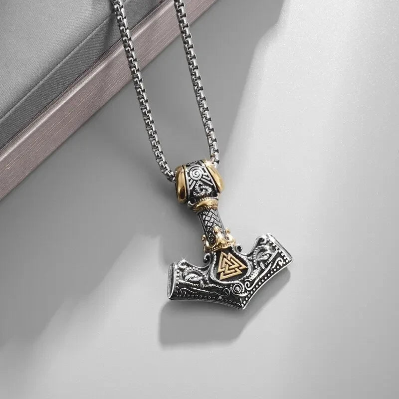 Retro Domineering Nordic Battle Ax Pendant Necklace for Men and Women Punk Pendant Lucky Amulet Jewelry Gift