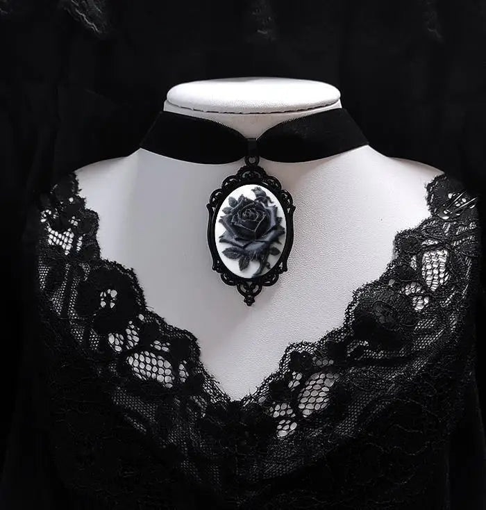 Gothic Crow Pendant Necklace