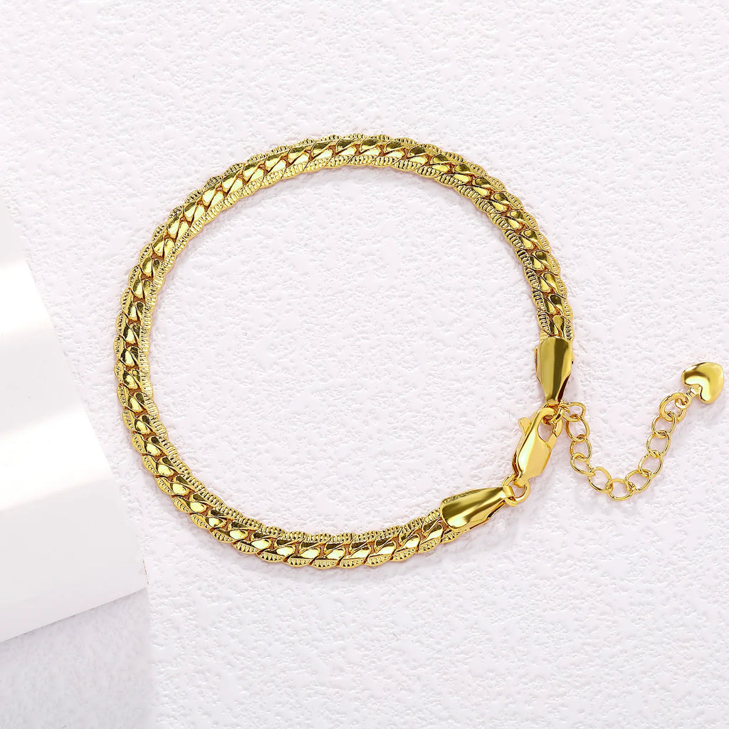 Gold Minimal Chain Bracelet Statement