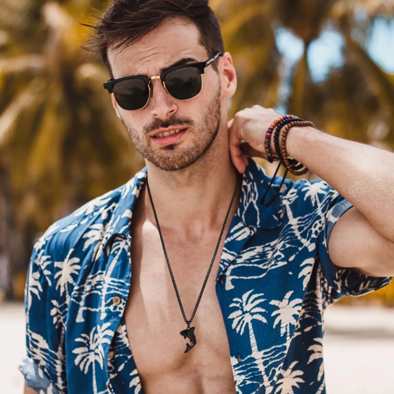Vnox Stylish Shark Men Boys Necklaces,Rock Punk Animal Pendant Collar Jewelry with Stainless Steel Box Chain