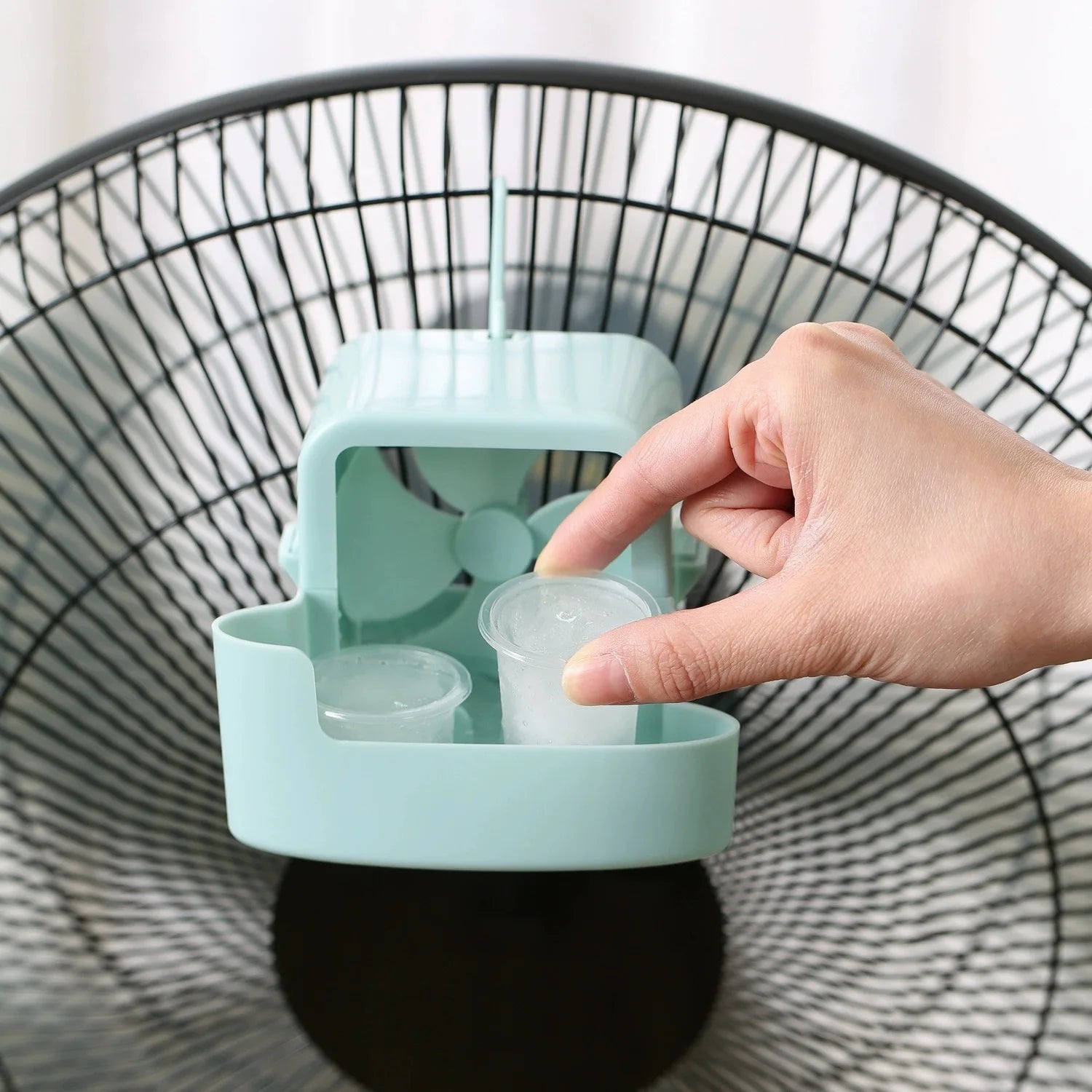Fan Humidifier Cooler, Household Floor Fan with Water Cooling, Dorm Desktop Mini Air Conditioner Fan, Summer Heat