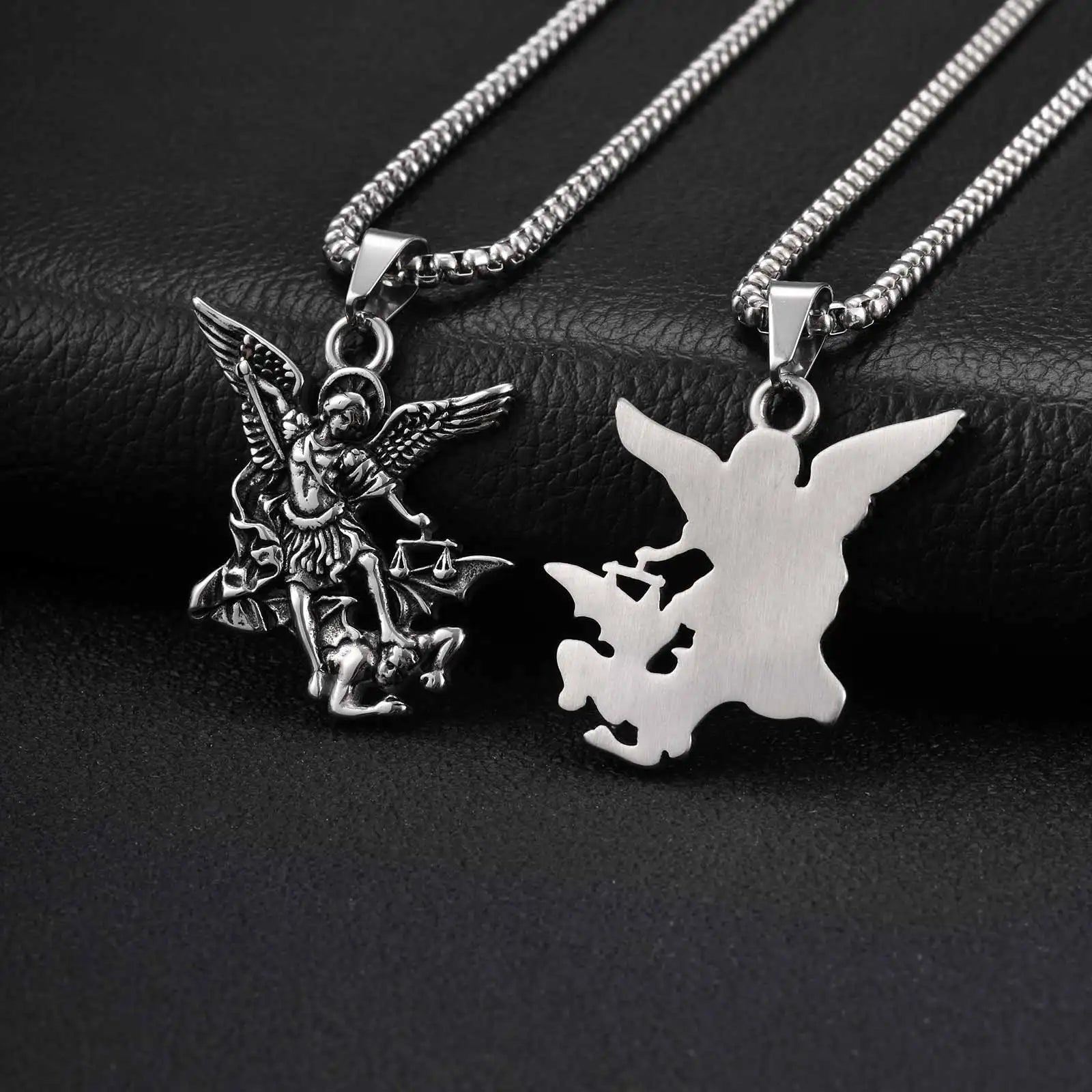 Vnox Stainless Steel St Michael Archangel Pendant Necklace for Men, Catholic Protection Amulet Box Chain Religious Jewelry Gift