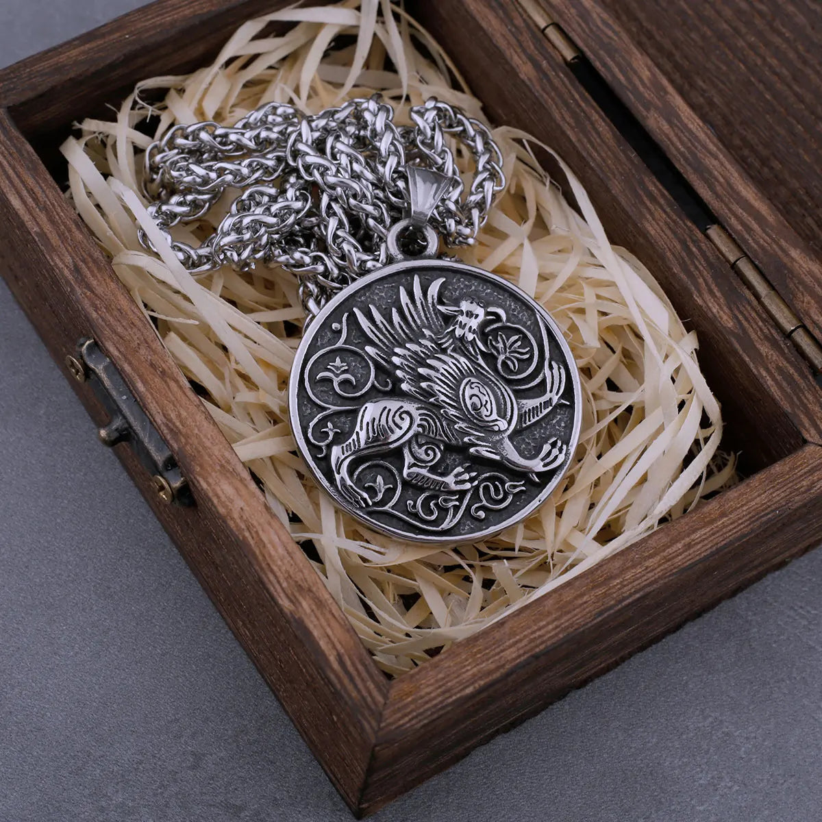 Stainless Steel Griffon Pendant Men's Totem Amulet Retro Trend Punk Necklace Jewelry Gift Wooden Box