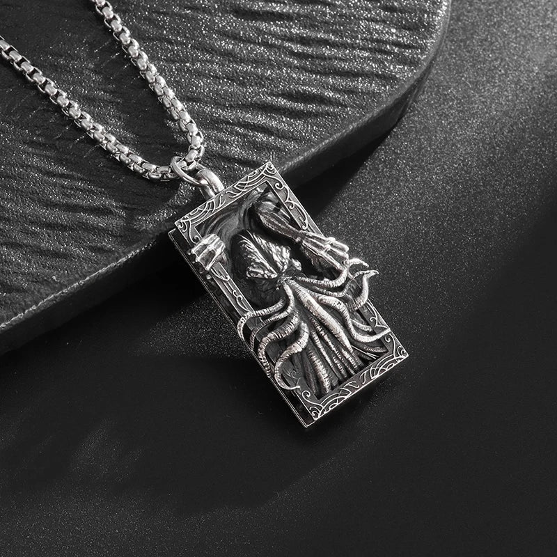 Vintage Cthulhu Mythos Octopus Sea Monster Pendant Necklace for Men Hip Hop Fashion Cool Jewelry Gift