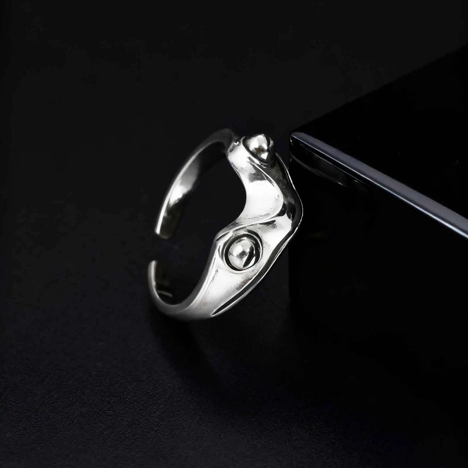 Gothic Frog Silver Ring