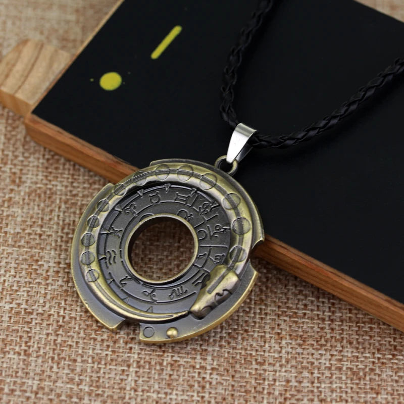 Fashion Metal Alloy Assassins Ezio Cosplay Pendant Necklace Knights Templar Iron Cross Necklaces For Men Women Connor