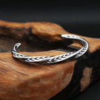 Mobius Bracelet — Stainless Steel