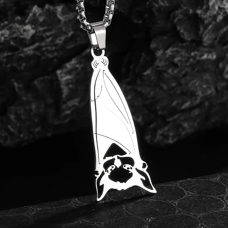 Stainless Steel Simple Personalized Spider Pendant Necklace Men and Women Fashion Party Pendant Jewelry Gift