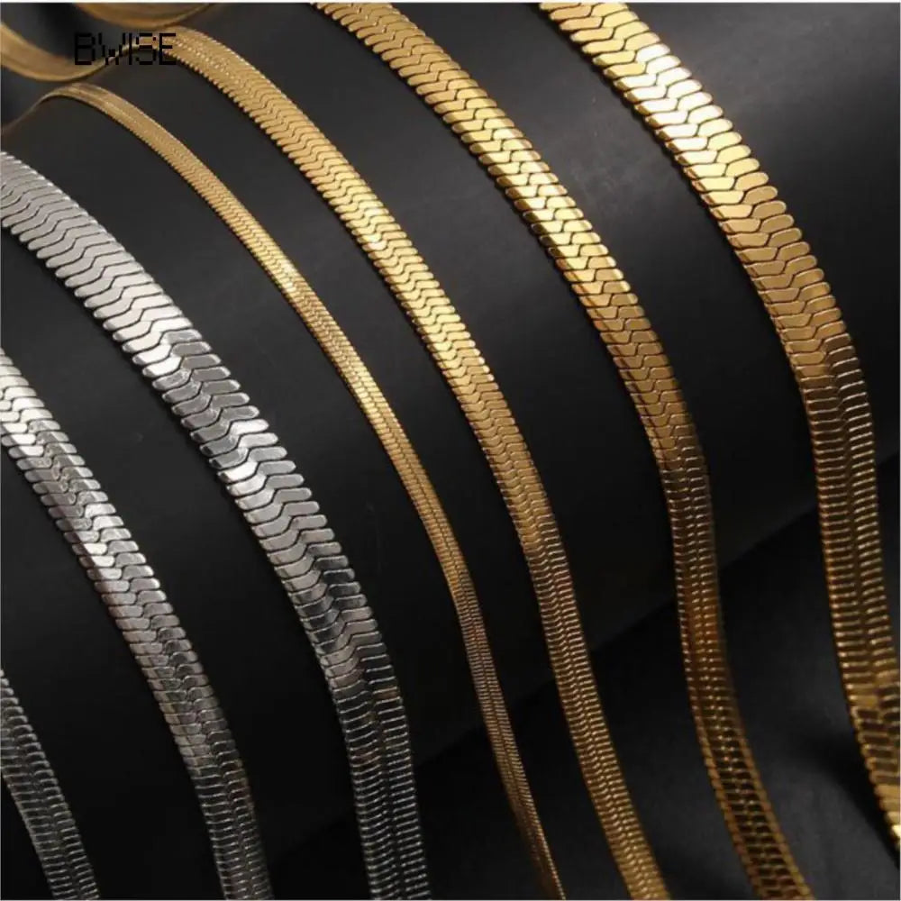Herringbone Snake Chain Necklace — Gold