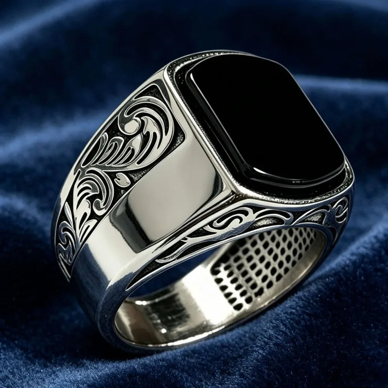 Retro Men's Bold Black Zircon Ring, Carved Edged Men's Ring, Daily Versatile Commute & Evening Accessories