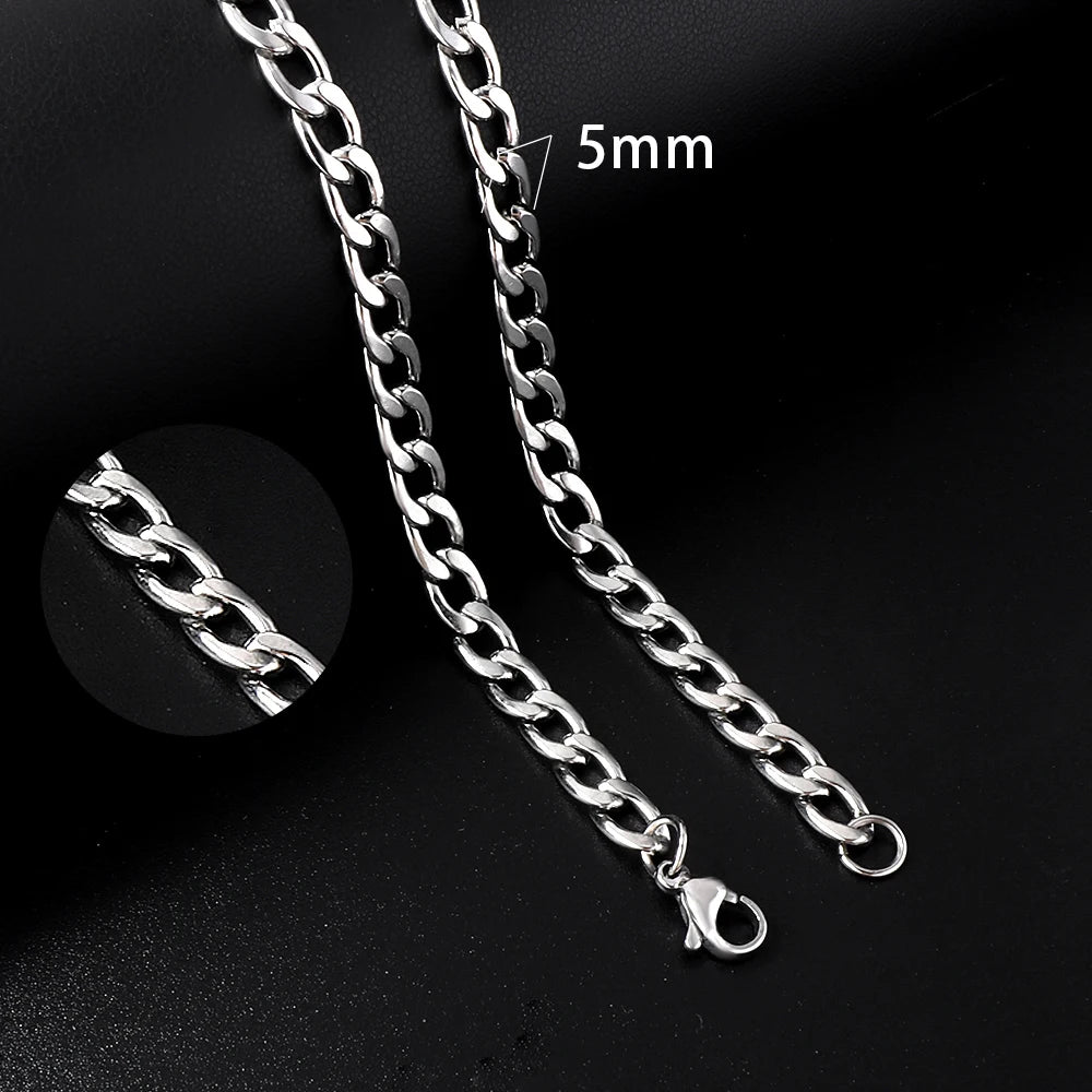 Vintage Cuban Chain Necklace — Gold