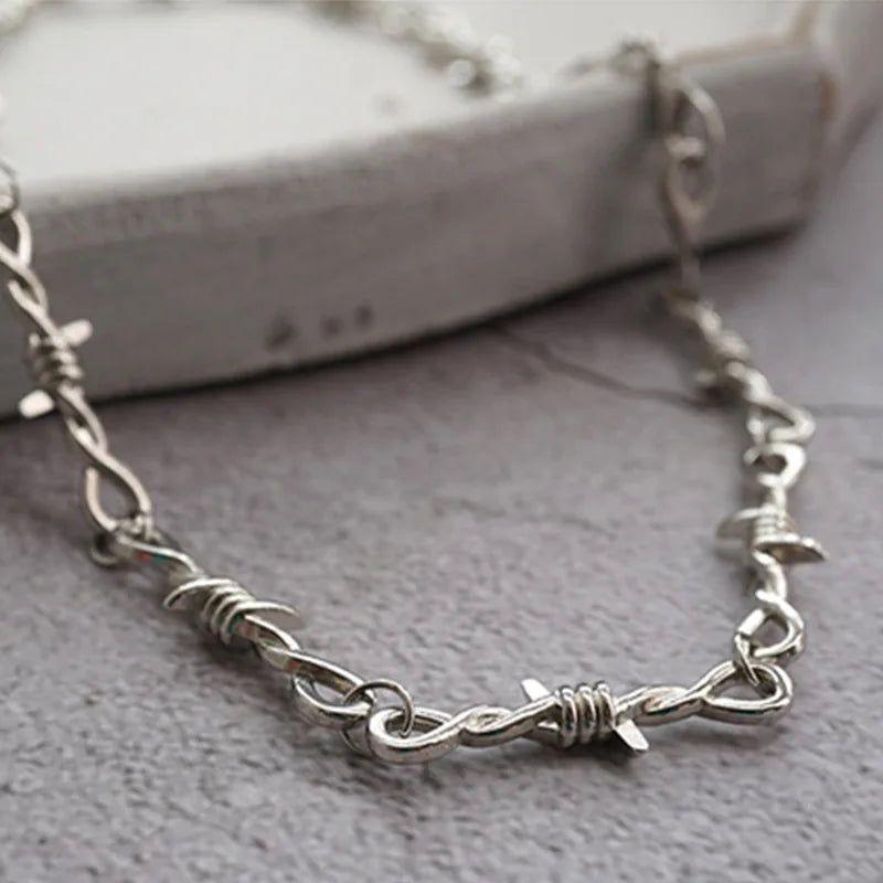Gothic Barbed Wire Thorn Choker Necklace — Zinc Alloy