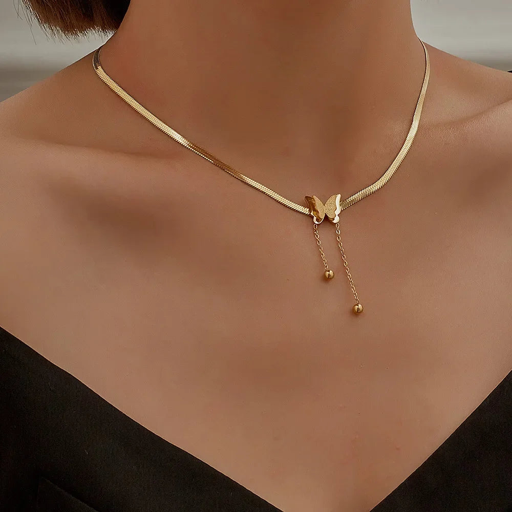 Butterfly Blade Snake Chain Necklace — Gold
