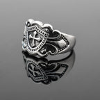 Vintage Knight Cross Amulet Ring for Men — Zinc Alloy