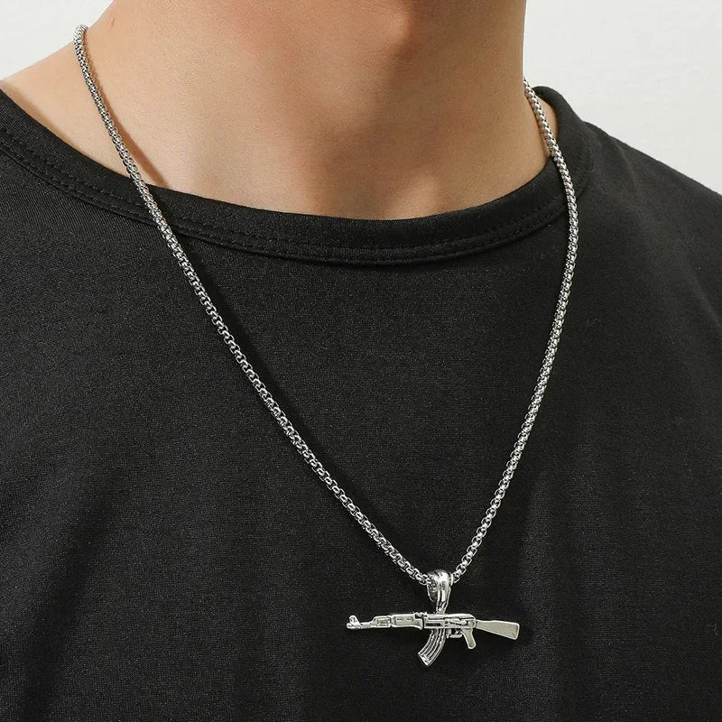 Fashionable and Domineering Ak-47 Submachine Gun Pendant Necklace Suitable for Men\'s Personalized Hip-Hop Rock Punk