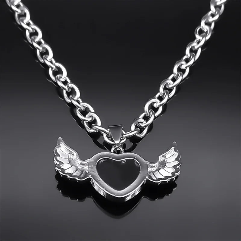 Gothic Heart Angel Wings Pendant — Black SS