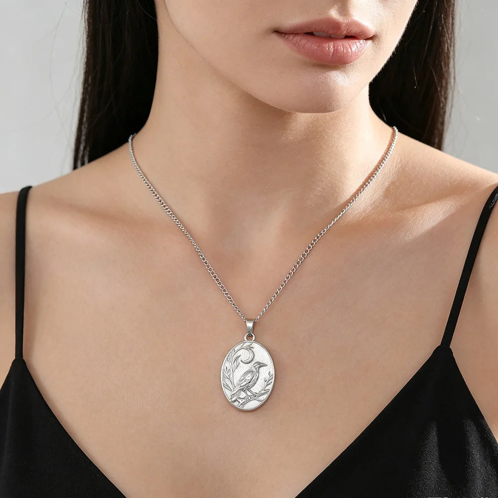 Skyrim Raven Crescent Moon Oval Pendant Necklace Stainless Steel Gothic Witchcraft Amulet Neck Chain for Men Women Jewelry Gift