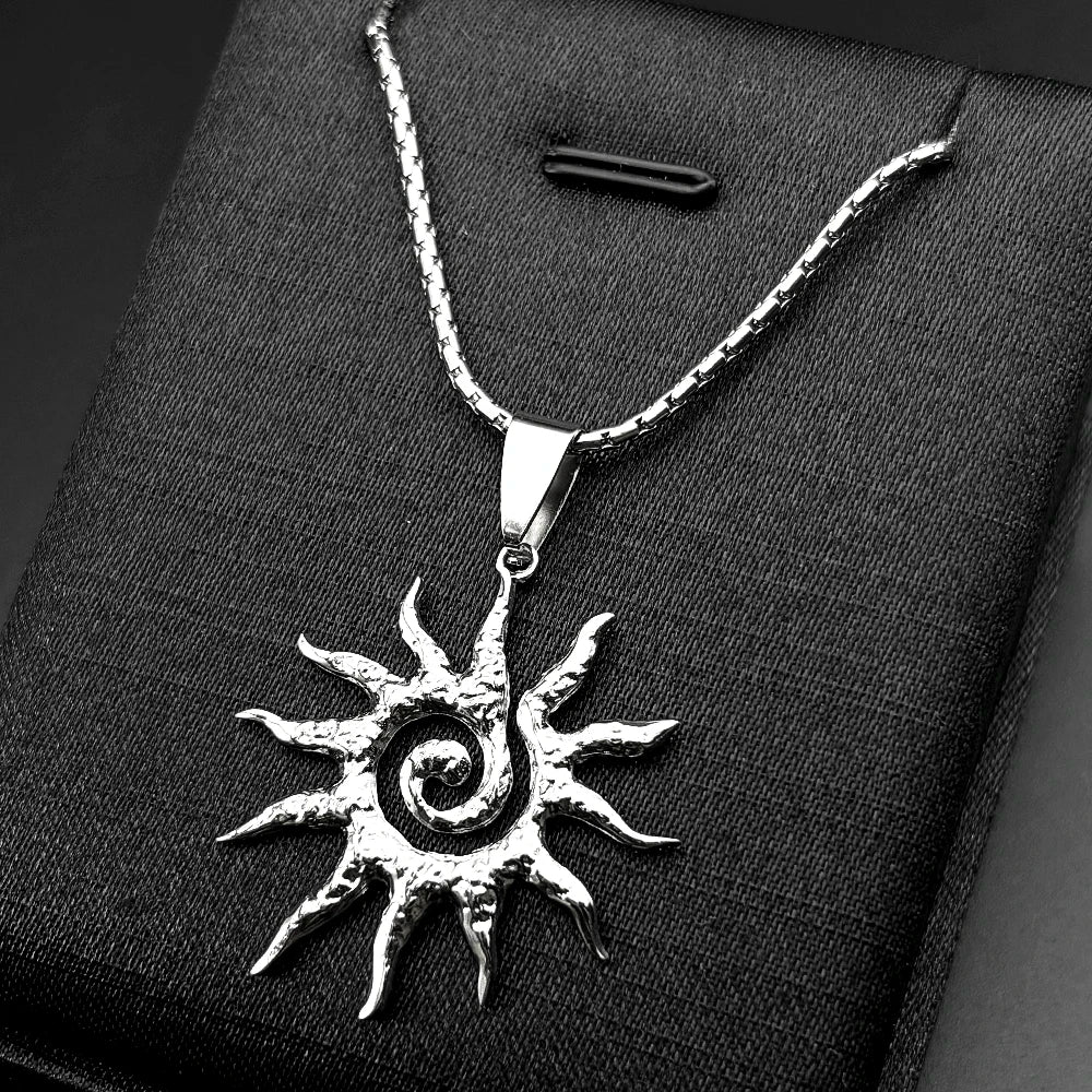 Vintage Spiral Sun Pendant Necklace — Silver