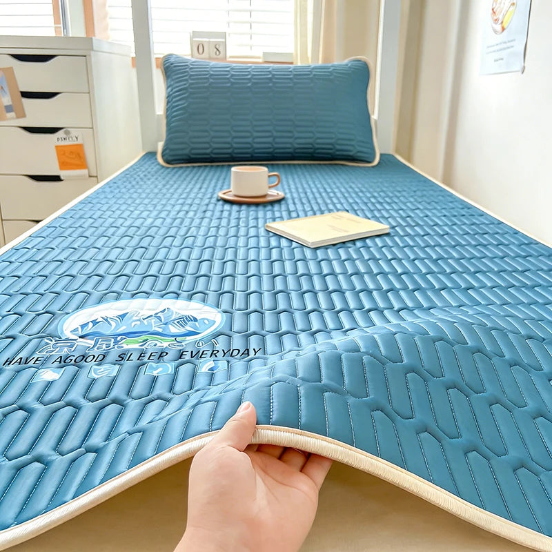 2026 New Summer Cooling Mattress Pad, Solid Color Latex & Ice Silk Mat Washable Foldable Bed Cover for Home Dorm Single