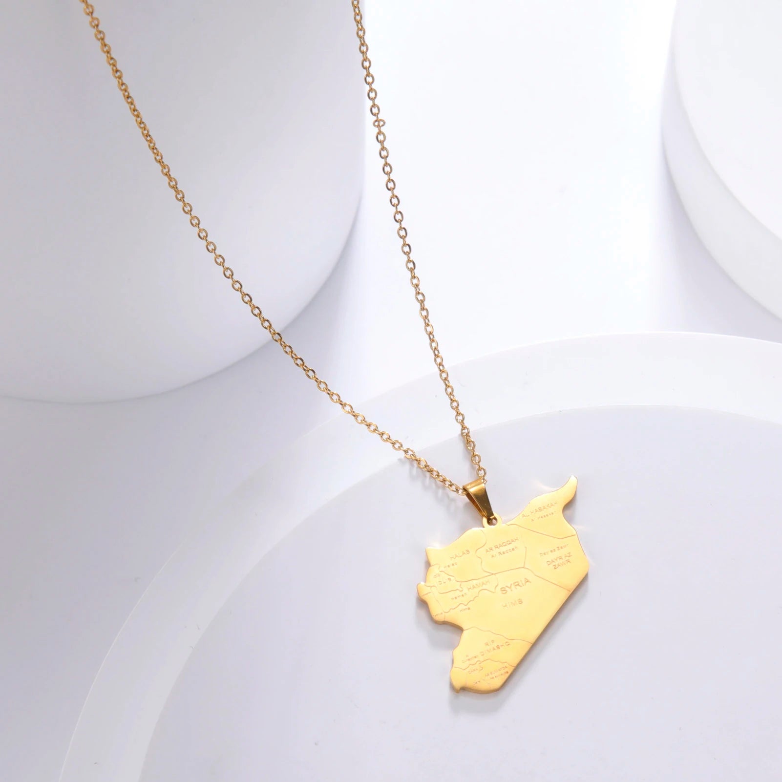 Cazador Stainless Steel Syria Map Pendant Necklace Country City Geography Chain Necklaces for Women Men Jewelry Gift Wholesale