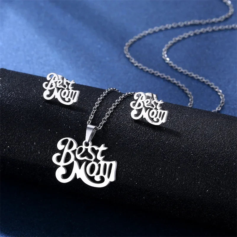 Mama Letter Pendant Necklace — Minimal