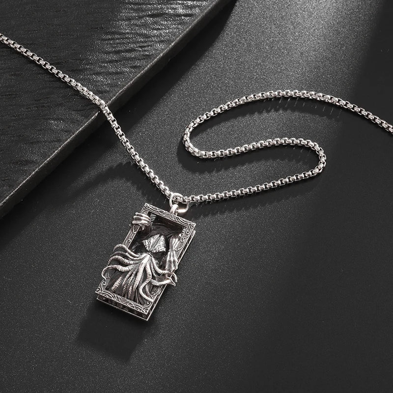 Vintage Cthulhu Mythos Octopus Sea Monster Pendant Necklace for Men Hip Hop Fashion Cool Jewelry Gift