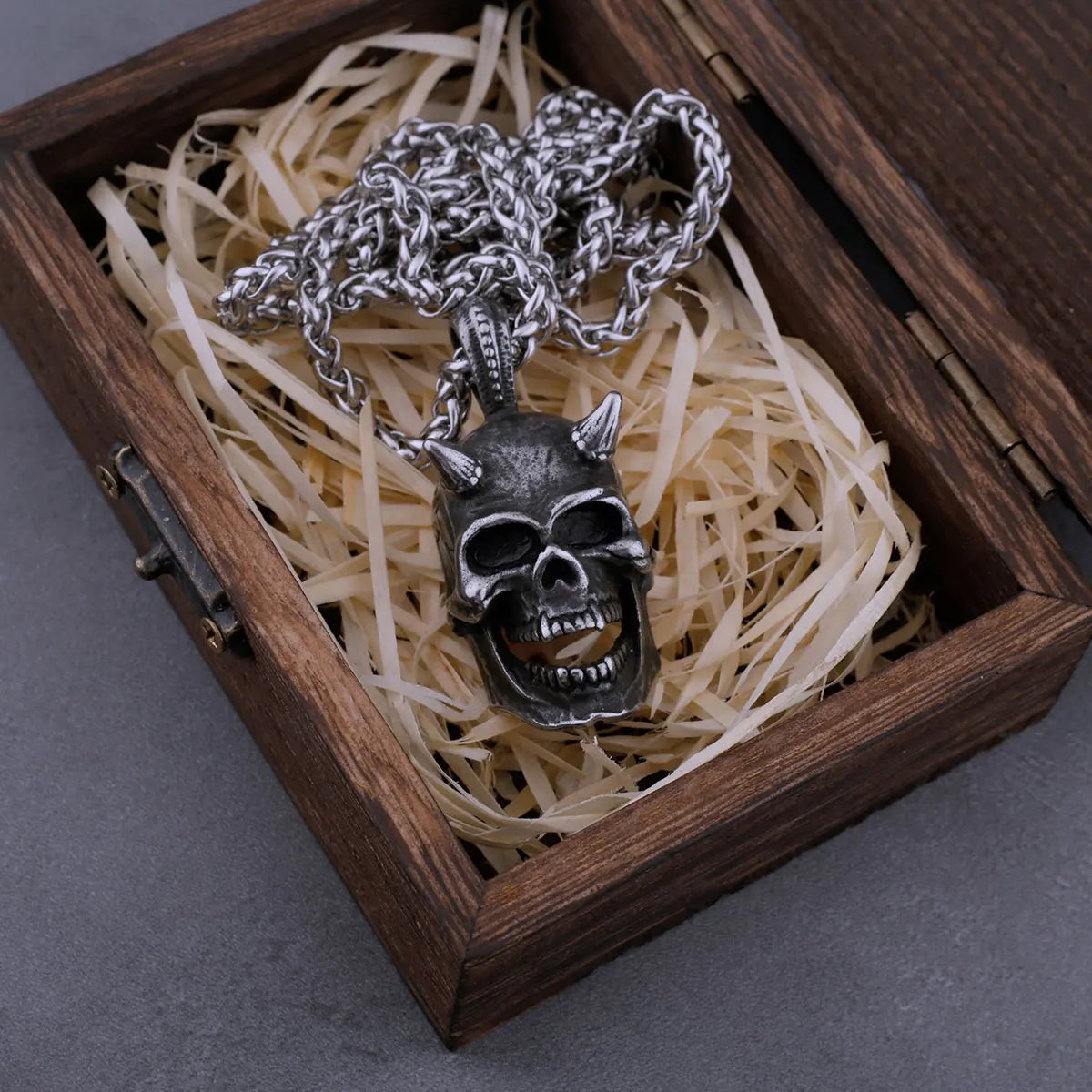 Devil Skull Box Chain Pendant Necklace — Stainless
