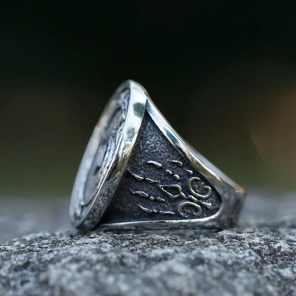 Viking Wolf Head Ring Odin Amulet — Stainless Steel