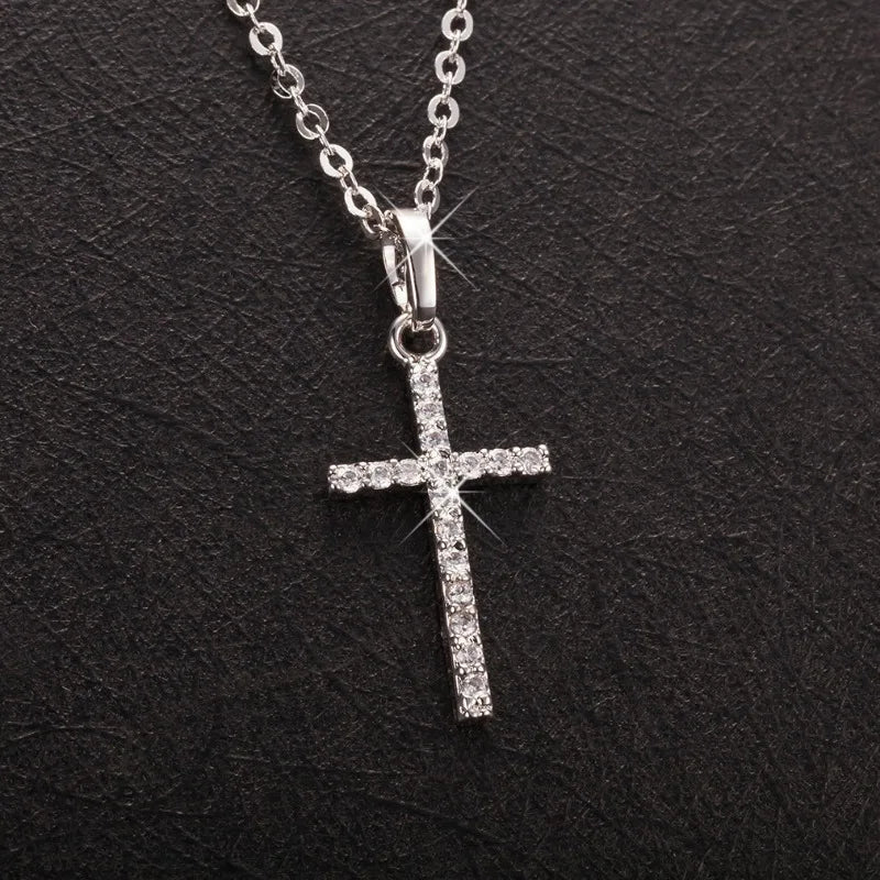 Fashion Gold Silver Crystal Christian Jesus Cross Pendant Necklaces Women New Clavicle Chain Necklace Collar Jewelry Gift