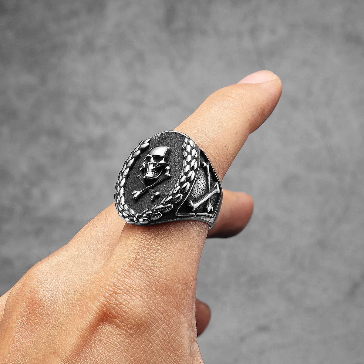 Victory Skull Ring — Stainless Steel