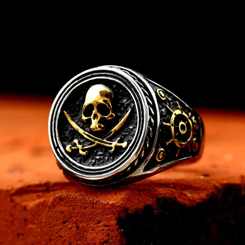 Pirate Navigation Skull Ring — Gothic