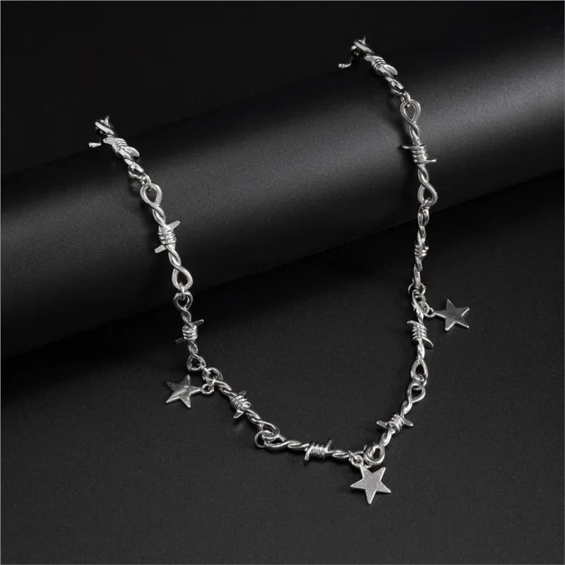 Thorn Pentagram Pendant Necklace — Silver