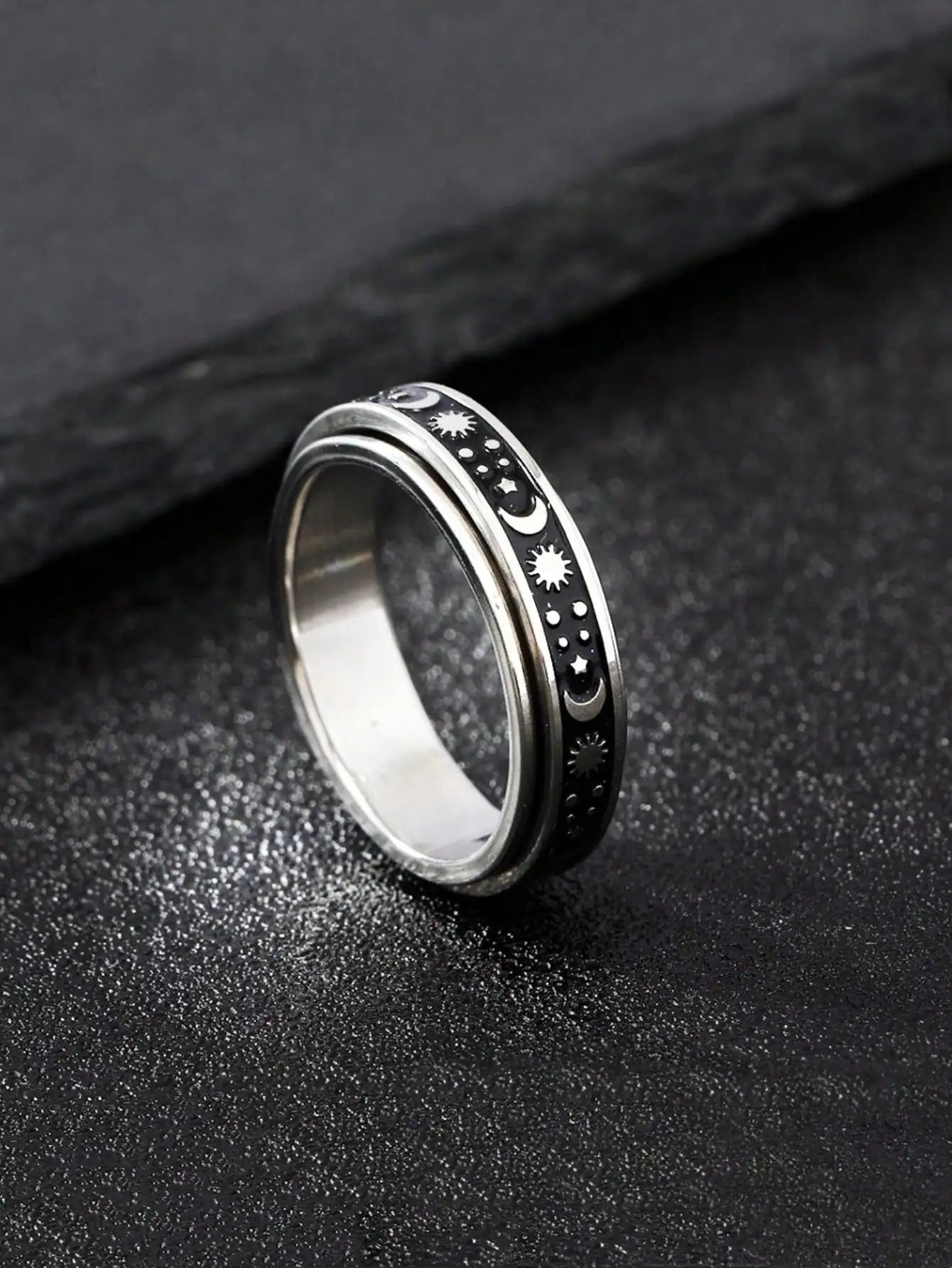 Moon Phase Spinner Ring — Stainless Steel