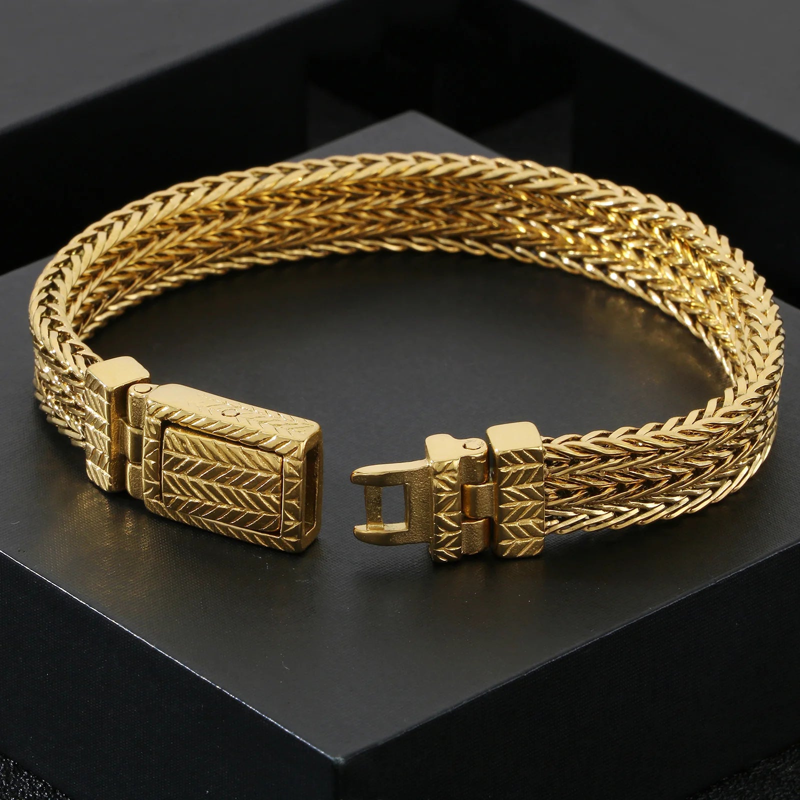 Dragon Bone Chain Bracelet — Gold