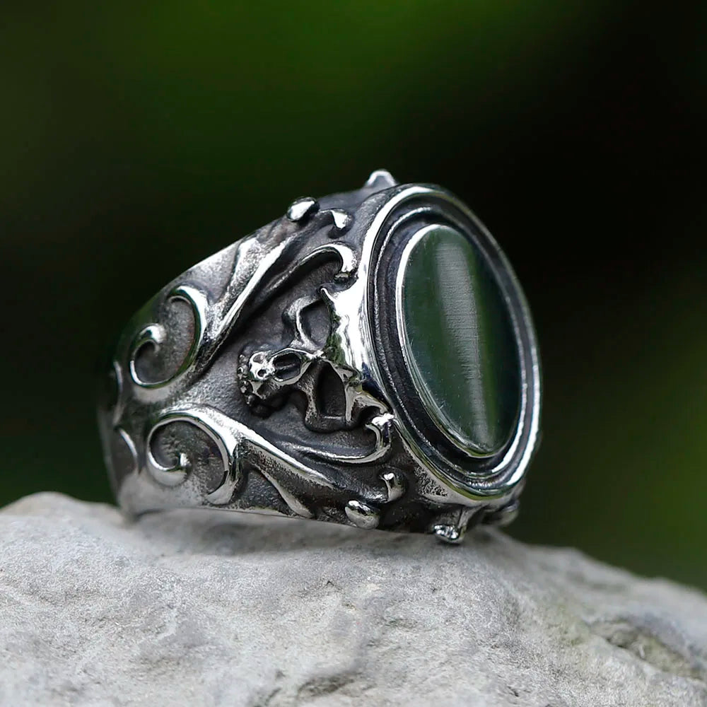 Gothic Motorcycle Skull Ring — 316L Stainless Steel