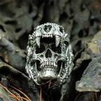 Niche Skull Ring — Gothic Statement