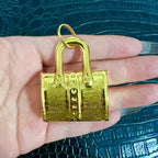 Gold Pendant Necklace