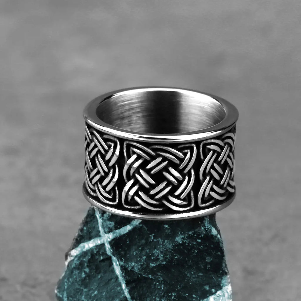 Viking Double Wolf Rune Ring, Black — Stainless Steel