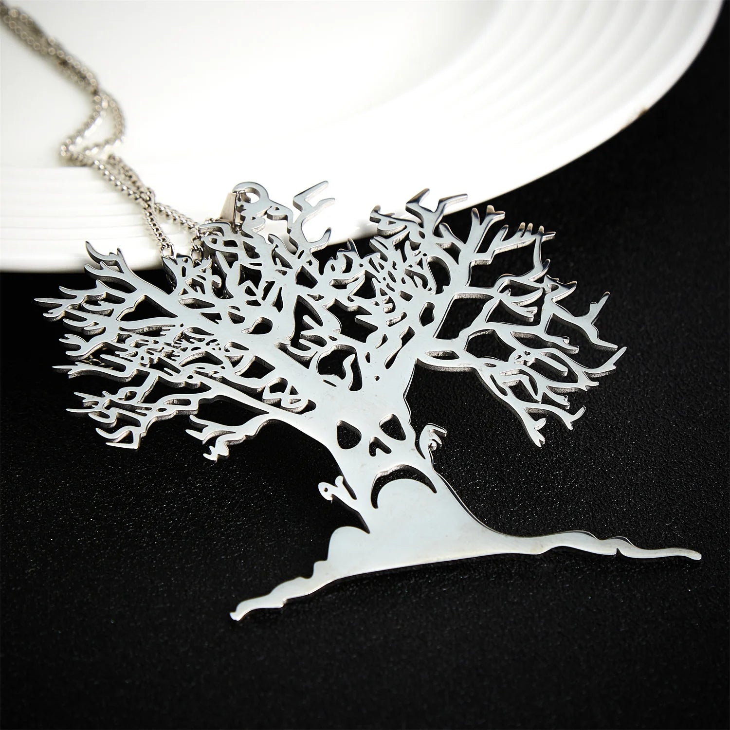 2025 Halloween Scary Tree Pendant Exquisite Stainless Steel Tree of Life Necklace Neck Chain Punk Hip Hop Funny Jewelry