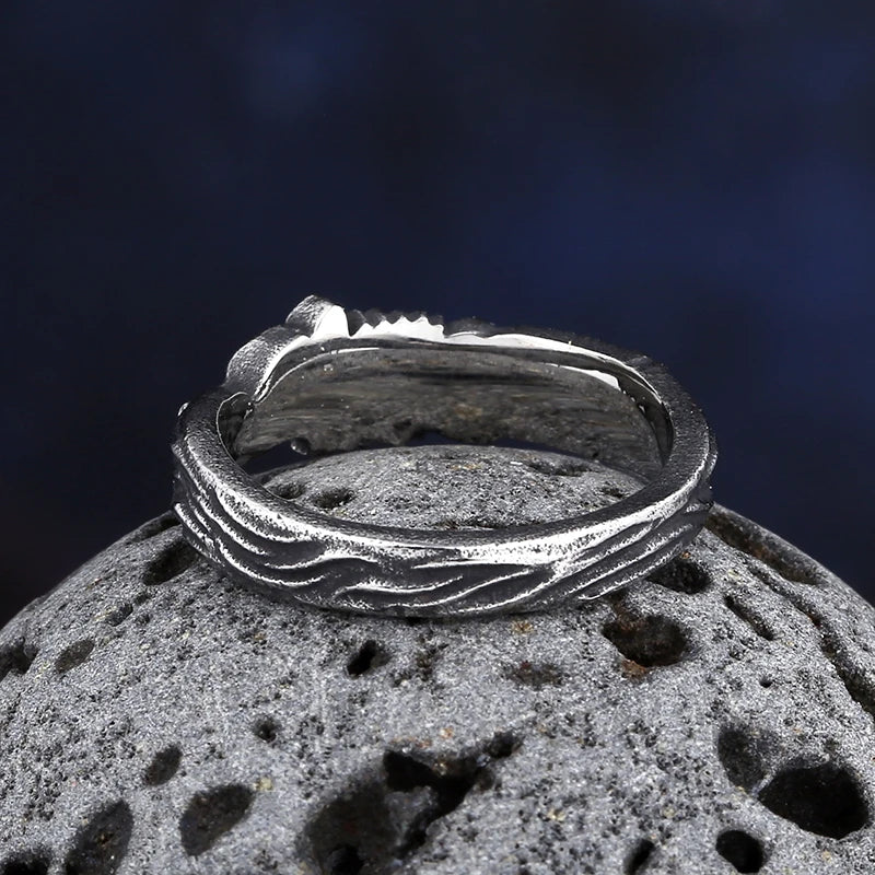 Vintage Viking Wolf Ring — Stainless Steel
