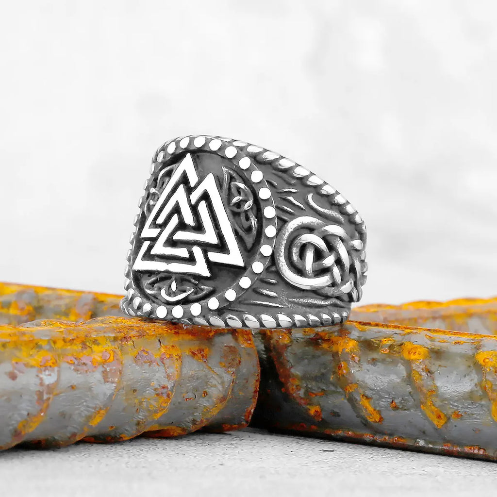 Vintage Stainless Steel Viking Amulet Ring Norse Compass Runes Men and Women Rings Teens Multi Style Jewelry Boyfriend