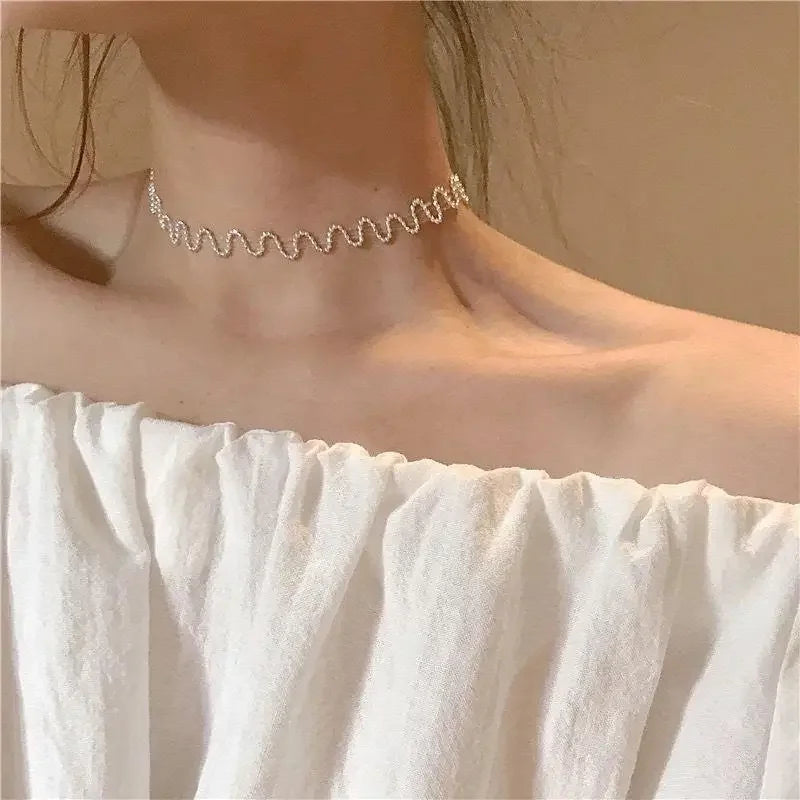 Butterfly Blade Snake Chain Necklace — Gold