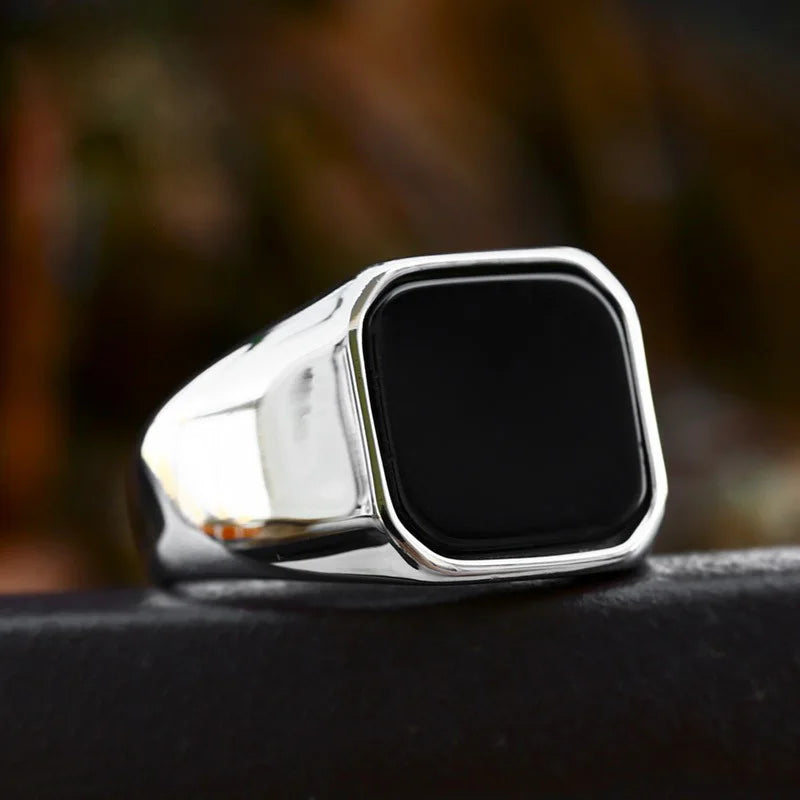 Retro Flat Square Black Glass Onyx Ring For Men Classic Metal Designer Ring Jewelry Rock Hiphop Accessories Unisex Gift