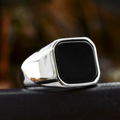 Retro Flat Square Black Glass Onyx Ring For Men Classic Metal Designer Ring Jewelry Rock Hiphop Accessories Unisex Gift