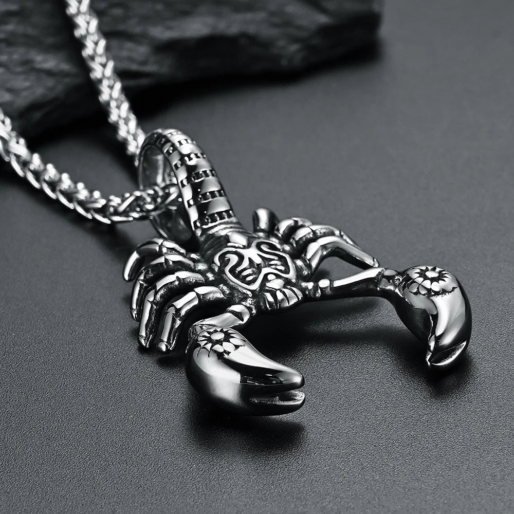 Gothic Retro Scorpion Pendant Necklace Punk Hip Hop Animal Insect Scorpion Stainless Steel Biker Necklace Men Jewelry