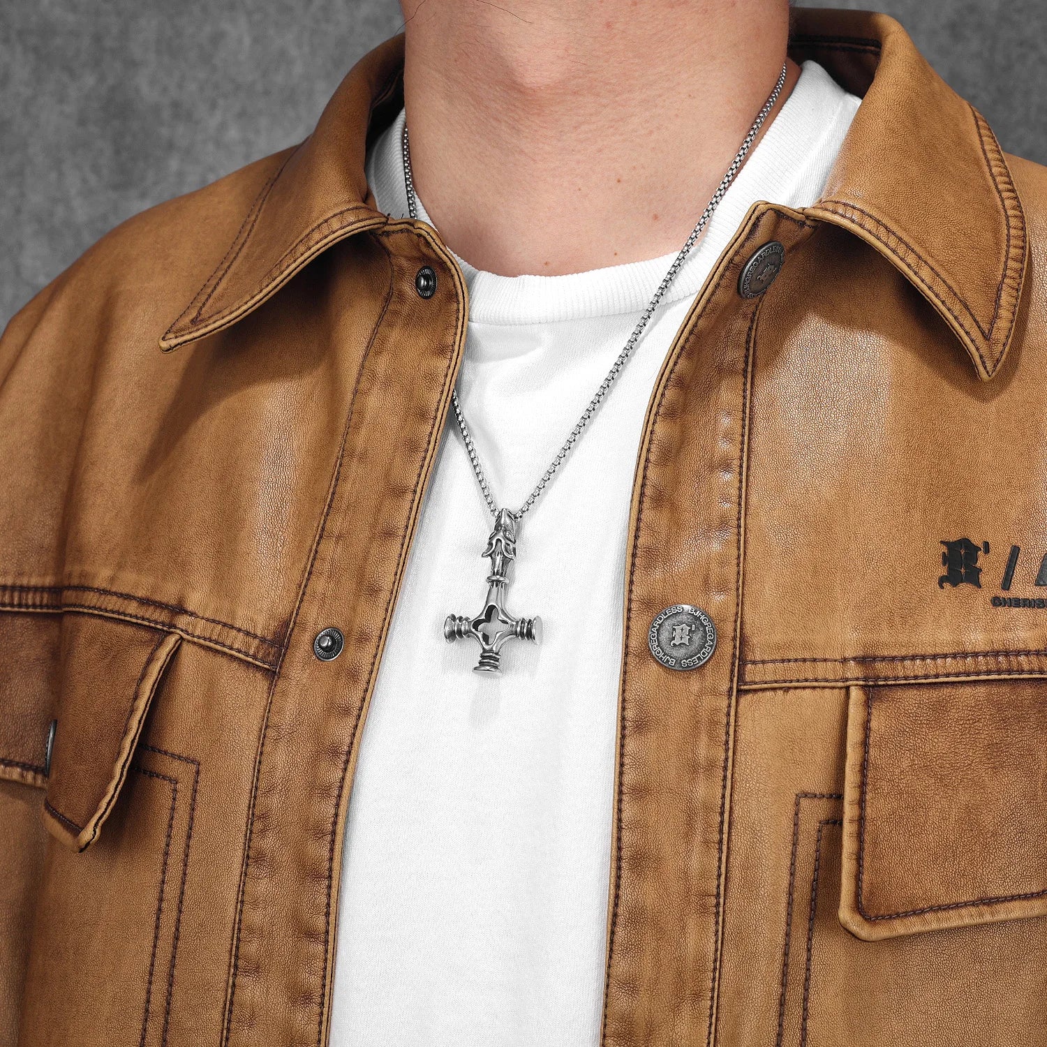 Wolf Hollow Cross Men Necklaces Stainless Steel Pendant Chain Women Fashion Jewelry Punk New In Accessories Gifts Wholesale