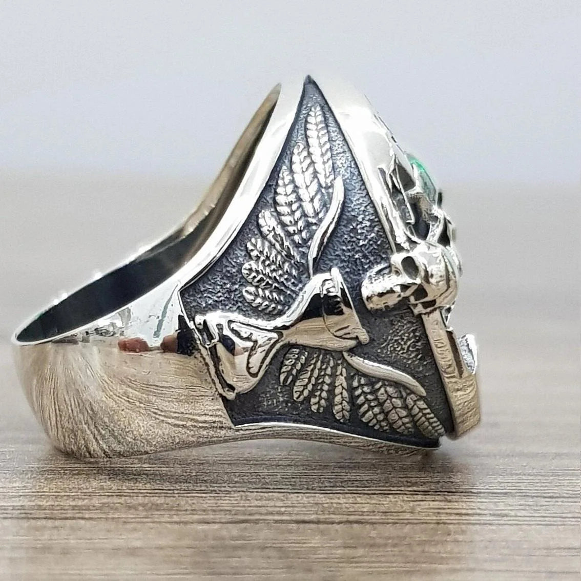 Memento Mori Skull Ring — Gothic Carpe Diem