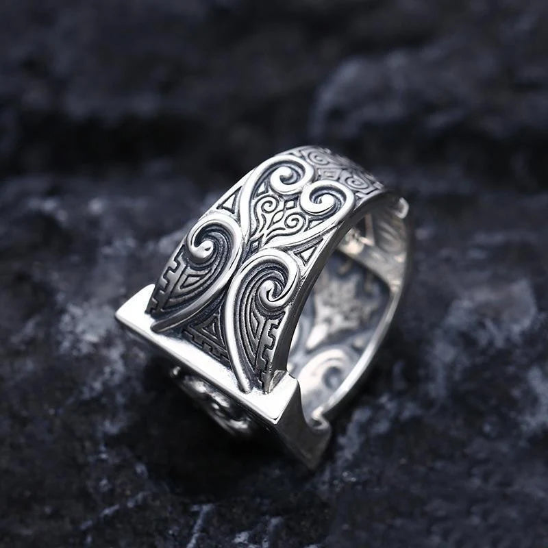 Ace of Spades Poker Ring — Vintage Gothic Playing Card Band