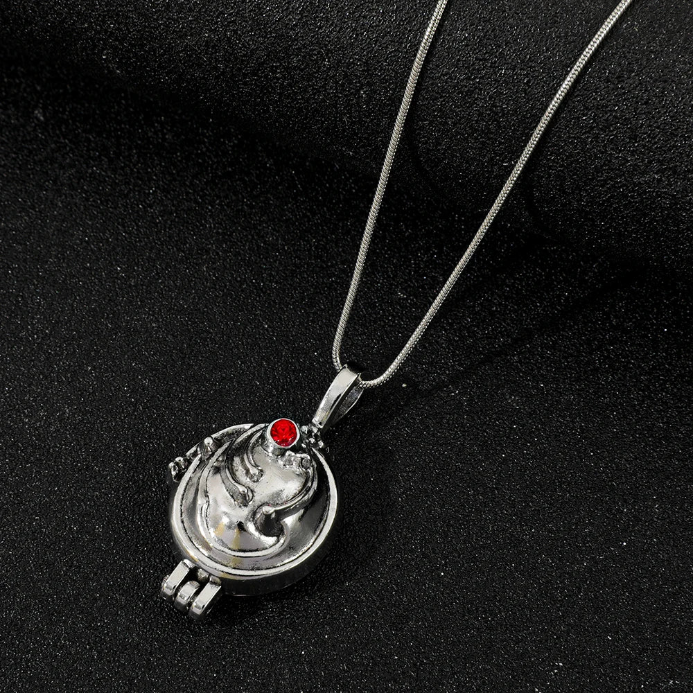 Vintage Personalized Pendant Ltem with Openable Pendant Chain Film Television Jewelry Gift Suitable for Collectibles