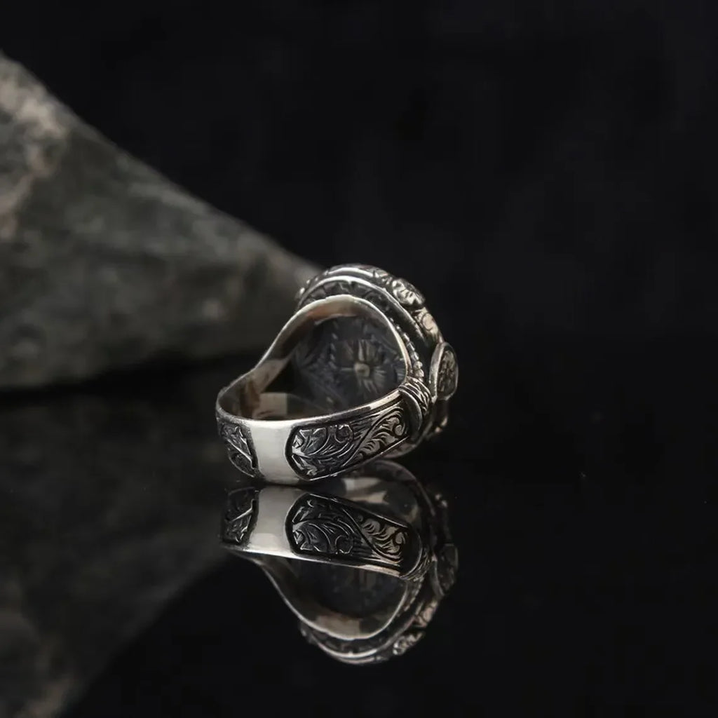 Oval Filigree Ring — Silver-Tone Vintage Open Band